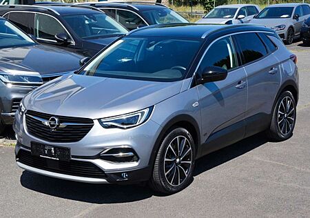 Opel Grandland X Ultimate 4x4 Hybrid*LEDER*360*AHK*19