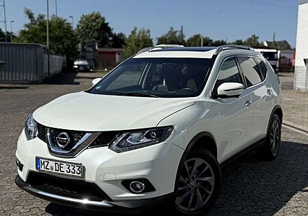 Nissan X-Trail 2.5 CVT-Automatik Platinum