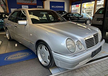 Mercedes-Benz E 320 Elegance AMG-STYLING