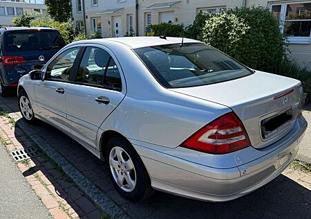 Mercedes-Benz C 220 CDI AutomatikClassic DPF Sport Edition +