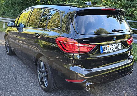 BMW 218d 218 +Gran+Tourer+xDrive+Aut.+Sport+Line