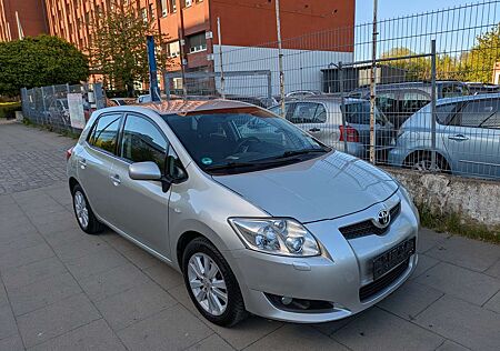 Toyota Auris Executive