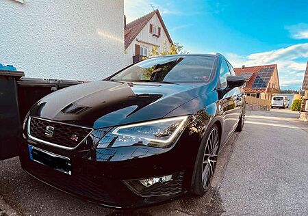 Seat Leon ST FR, AHK, LED, Carplay, Pano, 19“
