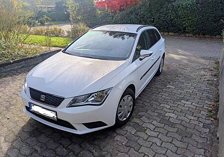 Seat Leon F5 ST Diesel 1.6 TDI Star/Stopp AHK Navi