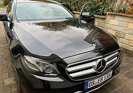 Mercedes-Benz E 350 d 4Matic T 9G-TRONIC AMG Line