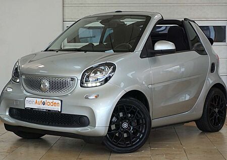 Smart ForTwo Cabrio 0.9 Automatik *90PS*NAVI*KAMERA*LED*SHZ*