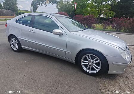 Mercedes-Benz C 200 Kompressor Sportcoupe,HU/AU & KD Neu, erst 56694km