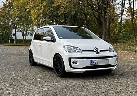 VW Up Volkswagen ! (BlueMotion Technology) high