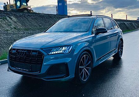 Audi Q7 55 TFSI S-Line Competit. Pano B&O 7S Air 21"