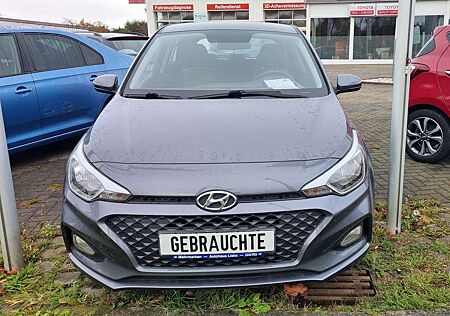 Hyundai i20 SELECT/BC/KLIMA/BC/NSW/TFL/ZV/SERVO/MFL/