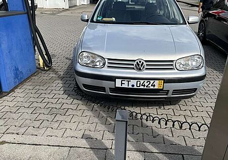 VW Golf Volkswagen 1.6