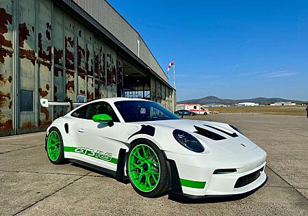 Porsche 992 911 GT3 RS "SONDERWUNSCH WERKSVERBAU"