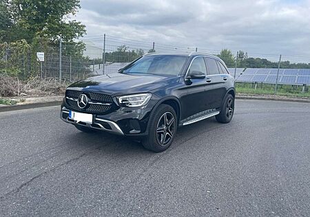 Mercedes-Benz GLC 300 d 4Matic 9G-TRONIC AMG Line