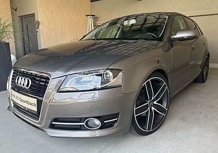 Audi A3 1.8 TFSI*Sportback*19 Zoll*Navi*Xenon*Stronic