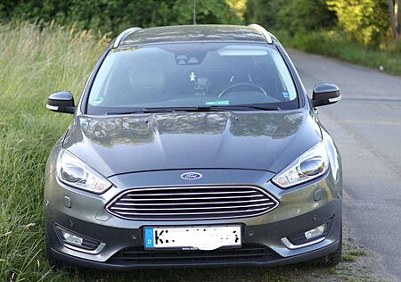Ford Focus Turnier 2.0 TDCi DPF Start-Stopp-System Titanium