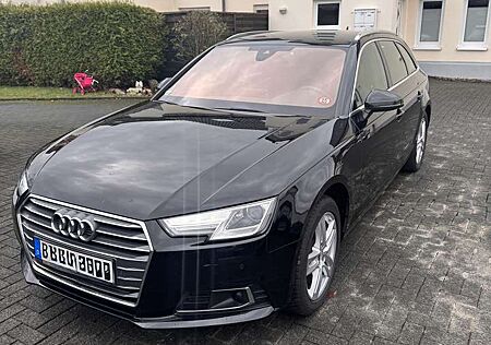 Audi A4 Ultra Sport 40 TDI AHK LED Carplay
