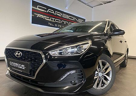 Hyundai i30 cw Yes**Kamera+Navi+Winter**