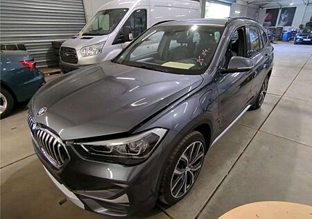BMW X1 xDr 25e LED/NAVI/SHZ/H&K/M MFL/RFK/19"LM