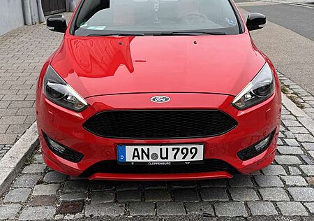 Ford Focus gebraucht kaufen Ford Focus Turnier 1.5 EcoBoost Start-Stopp-System ST-Line