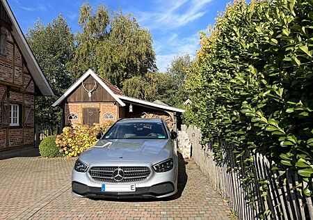 Mercedes-Benz E 300 de 4Matic T 9G-TRONIC Avantgarde