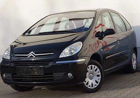 Citroën Xsara Picasso Citroen 1.6*Exclusive*1 Hd*Klimaaut.*CD*Allwetterriefen*