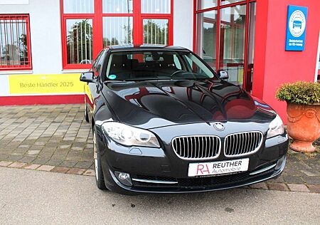 BMW 520 Lim. i*LEDER * NAVI* PDC*8xRÄDER