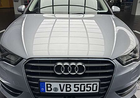 Audi A3 2.0 TDI Sportback 3 Türer