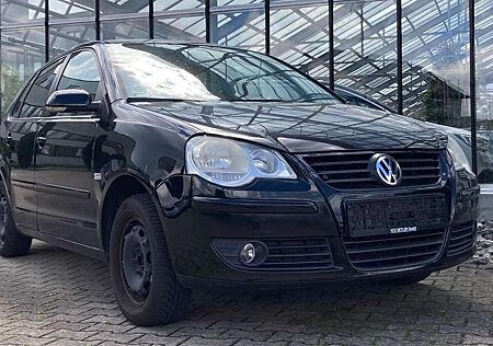 VW Polo Volkswagen IV United 5-türig Klima Alu 8-fach bereift