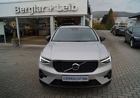 Volvo XC 40 XC40 B4 Benzin 2WD Ultra Dark DKG/AHK/Pixel/360°