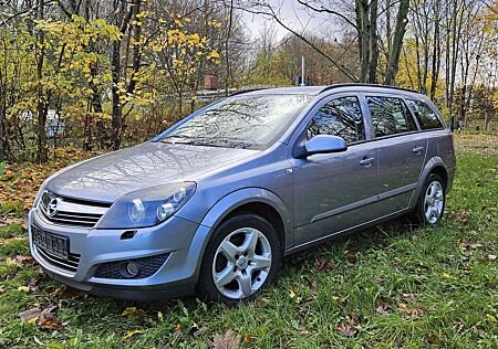 Opel Astra 1.4 Caravan Edition