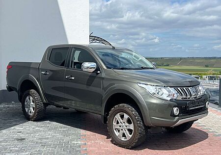 Mitsubishi L200 Top DoKa 4WD*NUR 107TKM*NAVI*HÖHER*AHK*