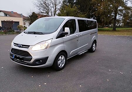 Ford Tourneo Custom 310 L2H1 VA Titanium