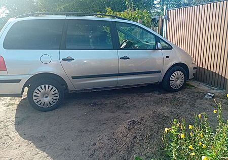VW Sharan Volkswagen 1.9 TDI Goal