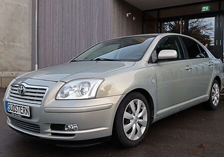 Toyota Avensis 1.8 Executive Liftback