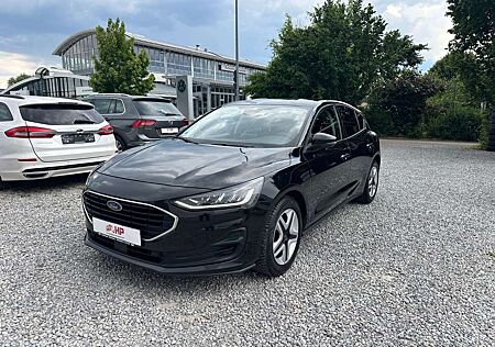 Ford Focus Lim. 1.5 ECOB Cool & Connect/1.Hand/LED