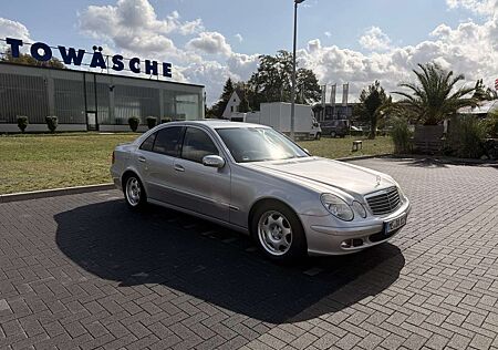 Mercedes-Benz E 200 W211 • Classic • TÜV 09/27 • Automatik •