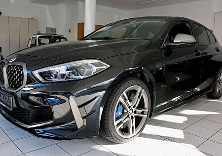 BMW 135 i xDrive Lim. Navi/LED/Keyless-Go