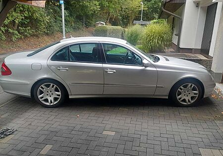 Mercedes-Benz E 320 CDI 7G-TRONIC Avantgarde BusinessEDITION