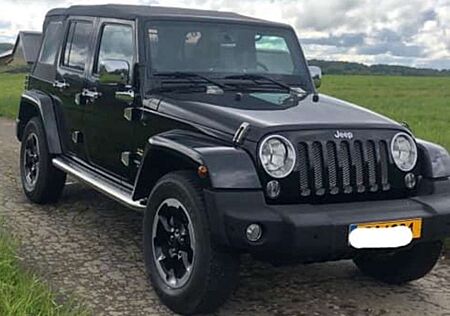 Jeep Wrangler Unlimited 2.8 CRD DPF Automatik Sahara