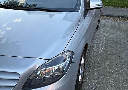 Mercedes-Benz B 180 gebraucht kaufen Mercedes-Benz B 180 (246.242)