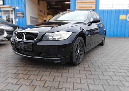 BMW 318 i Limousine