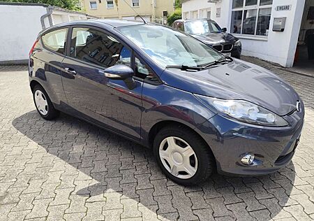Ford Fiesta Trend Klima 8 fach bereift USB Aux Garantie