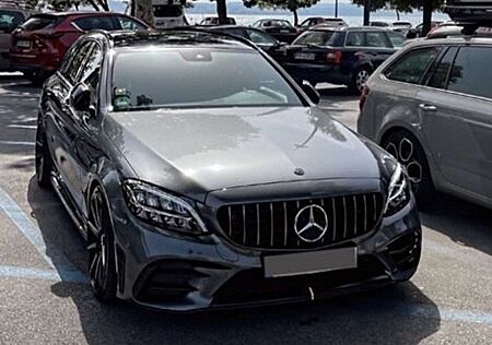 Mercedes-Benz C 300 T 9G-TRONIC AMG Line
