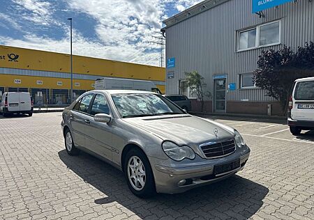 Mercedes-Benz C 180 Kompressor Lim. Autom. Klimaauto. TÜV Neu