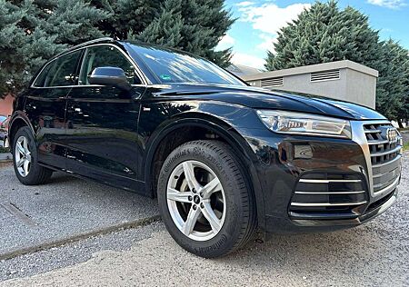 Audi Q5 Hybrid 50 TFSI e quattro S tronic sport