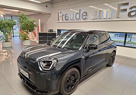 Mini Aceman E, John Cooper Works Trim, Paket M von BMW Rentner