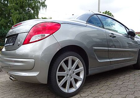 Peugeot 207 CC "Roland Garros"