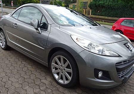 Peugeot 207 CC "Roland Garros"