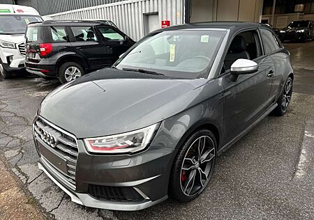 Audi S1 2.0TFSi Q COMPETITION/18Z/BI-XEN/BOSE/KEYLESS