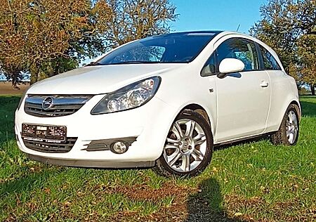 Opel Corsa 1.4 16V Cosmo